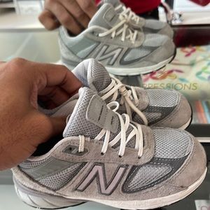 990 grey new balance toddler size  10 us